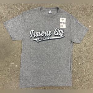 NWT Michigan Great Lakes Traverse City soft T-shirt size Small